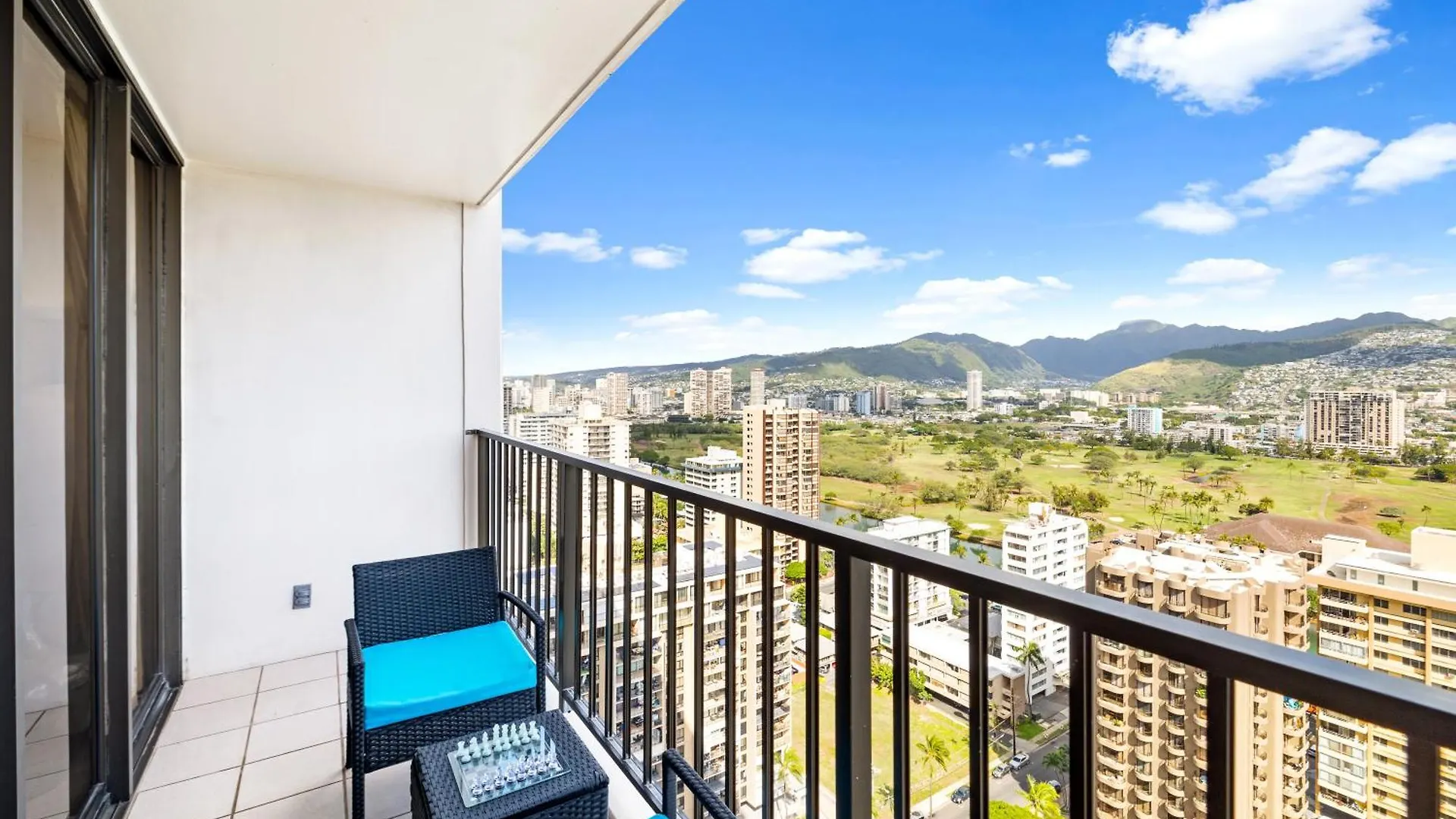 Tropical Bliss, Mountain View Condo Near Waikiki Beach With Free Parking Honolulu 0*,  Stati Uniti
